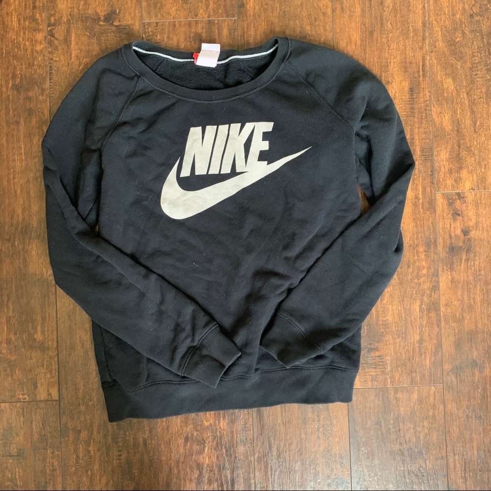 Crewneck sweatshirt